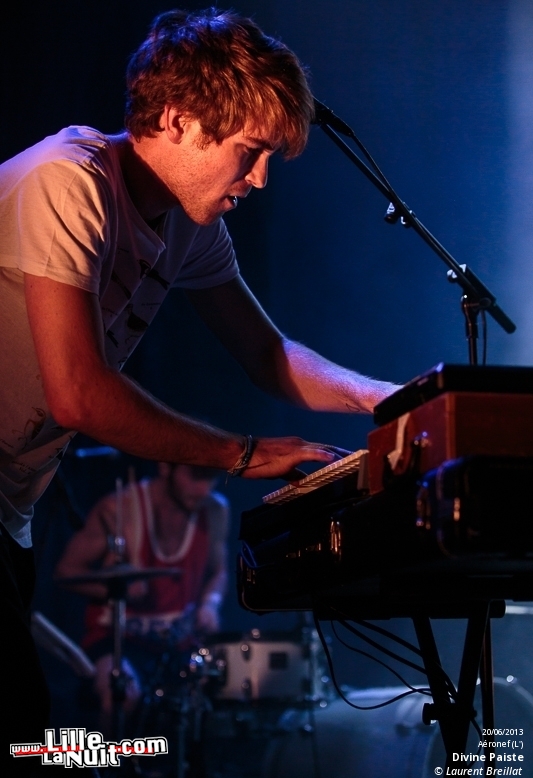 Two Door Cinema Club + Divine Paiste à l’Aéronef en live - photo n°18