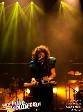 Tunng + Alice Lewis au Grand Mix en live - photo n°55