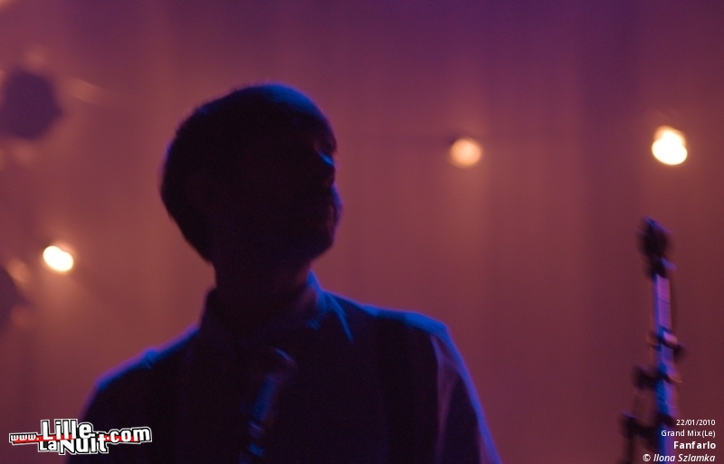 Fanfarlo & Morning Pop Star Choir au Grand Mix en live - photo n°19