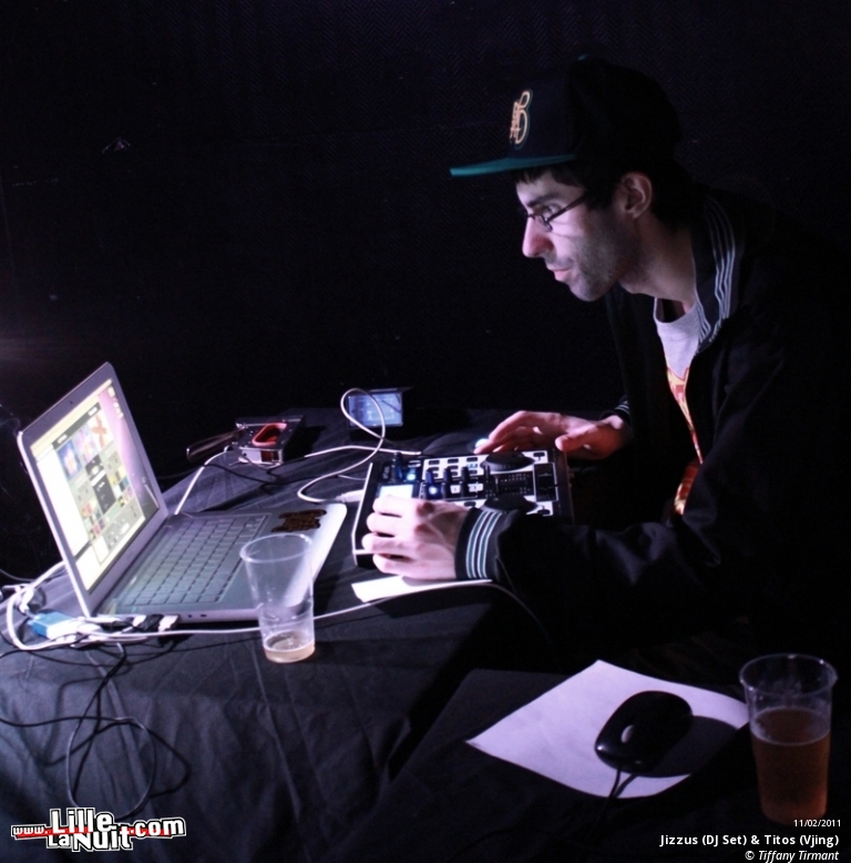 Jizzus + Titos au Garage Café en live - photo n°23