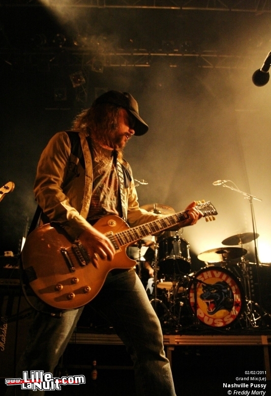 Nashville Pussy + Zoé au Grand Mix en live - photo n°21