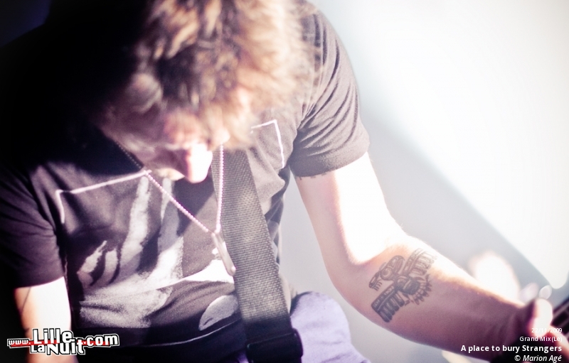 A place to bury strangers & Action Beat au Grand Mix en live - photo n°4