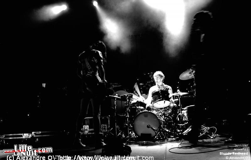 Interpol & Blonde Redhead à l&rsquo;Aéronef en live - photo n°17