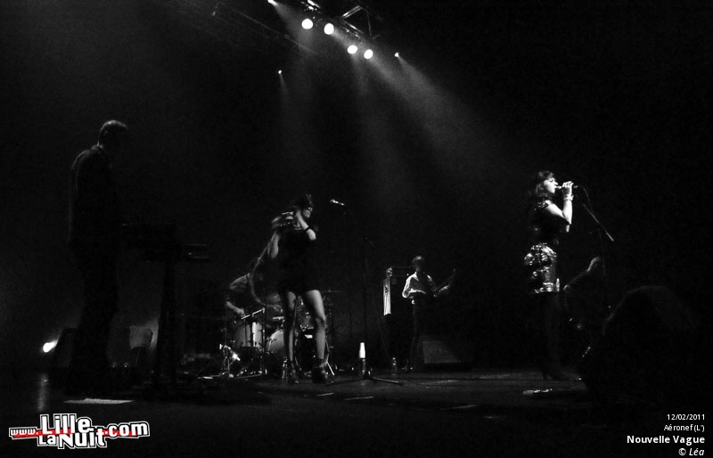 Nouvelle Vague + Samir Barris à l’Aéronef en live - photo n°11