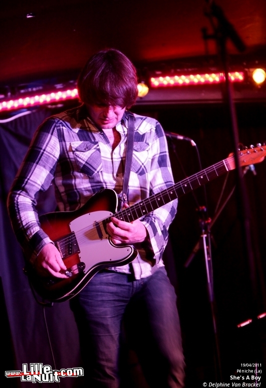 Sarah W Papsun + She’s A Boy à la Péniche – Paradis Artificiels en live - photo n°17