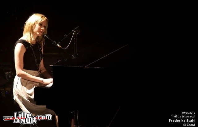 Coeur de Pirate & Fredrika Stahl au Théâtre Sebastopol en live - photo n°9