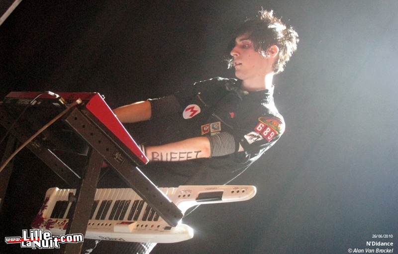 Le Cabaret Vert 2012 – jour 4 : Charlie Winston, The Weasel and the Wasters, Caravan Palace, etc. en live - photo n°35
