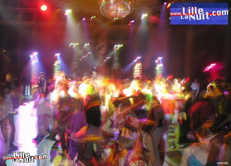 Nuit Edhec 2005 au Grand Palais à Lille en live - photo n°17