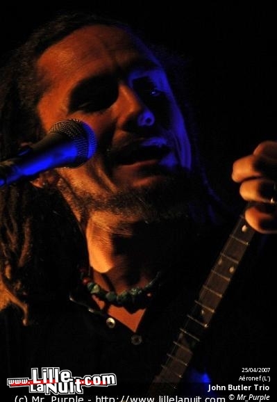 John Butler Trio & Mick Hart à l’Aéronef en live - photo n°8