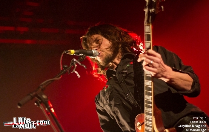 Label Rose + Ladylike Dragons + The Surgeries + Absynthe Minded au Splendid – Le Père Noël est-il un rocker ? en live - photo n°1