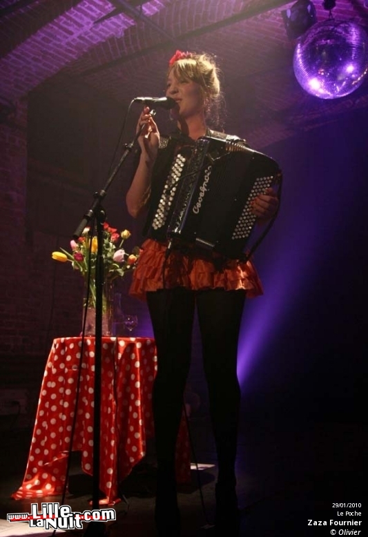 Trois roues sous un parapluie & Zaza Fournier au Poche de Béthune en live - photo n°5