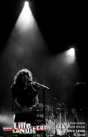 Tunng + Alice Lewis au Grand Mix en live - photo n°51