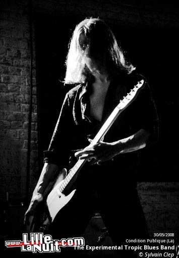 The Experimental Tropic Blues Band à la Condition Publique en live - photo n°3