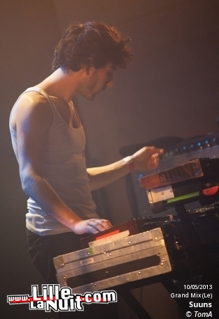 Suuns + PVT + Valleys au Grand Mix en live - photo n°4