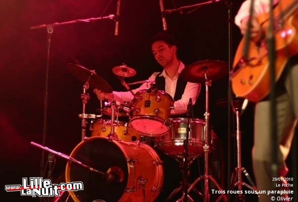 Trois roues sous un parapluie & Zaza Fournier au Poche de Béthune en live - photo n°15