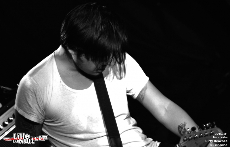 Dirty Beaches à La Péniche – Festival Ground Zero en live - photo n°1