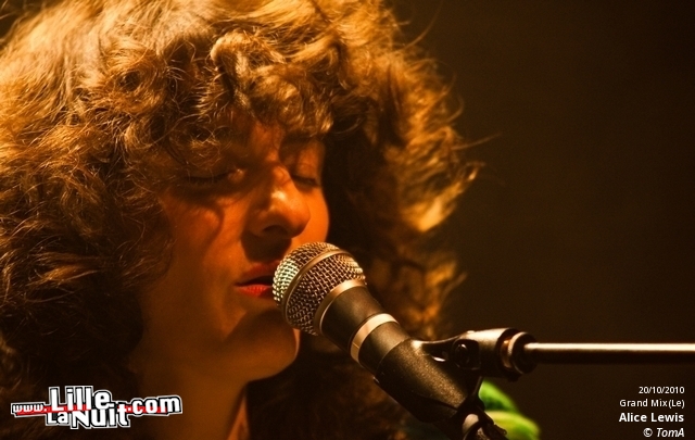Tunng + Alice Lewis au Grand Mix en live - photo n°60
