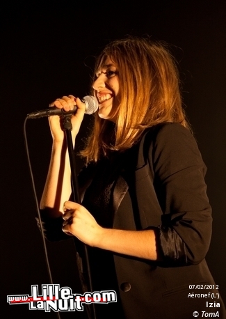 Izia + Blackfeet Revolution à l’Aéronef en live - photo n°9