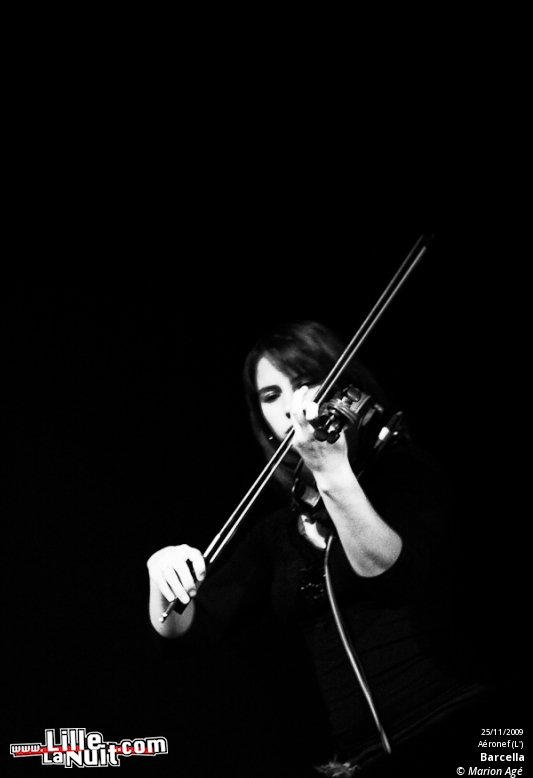 Barcella, Oldelaf & Monsieur D, As de Trêfle à l’Aéronef – Le Père Noël est-il un Rocker ? en live - photo n°18