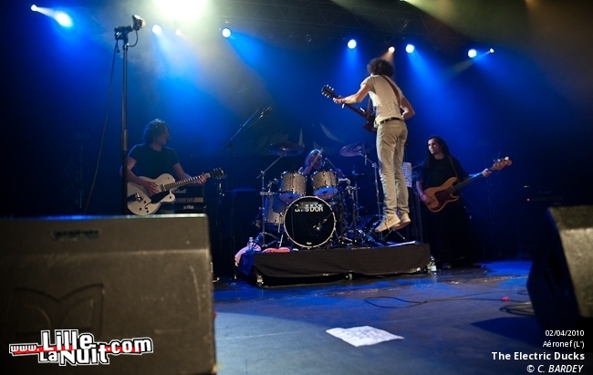 Les Wampas, The Electric Ducks & The Elderberries à l’Aéronef en live - photo n°25