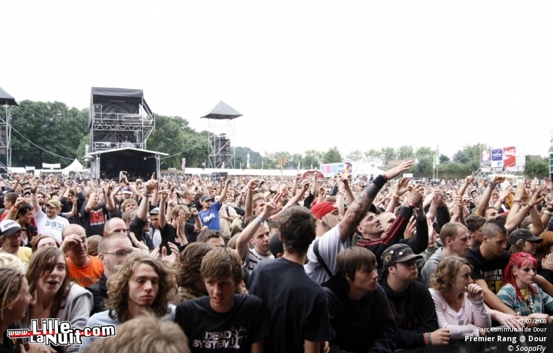 Dour : Tu étais au premier rang ? Tu es sûrement dedans ! en live - photo n°2