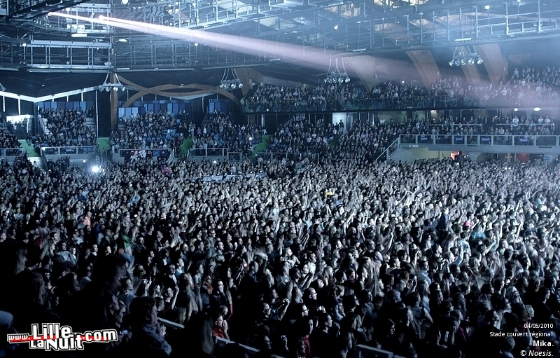 Mika & la Patère Rose au Stade Couvert Régional de Liévin en live - photo n°2