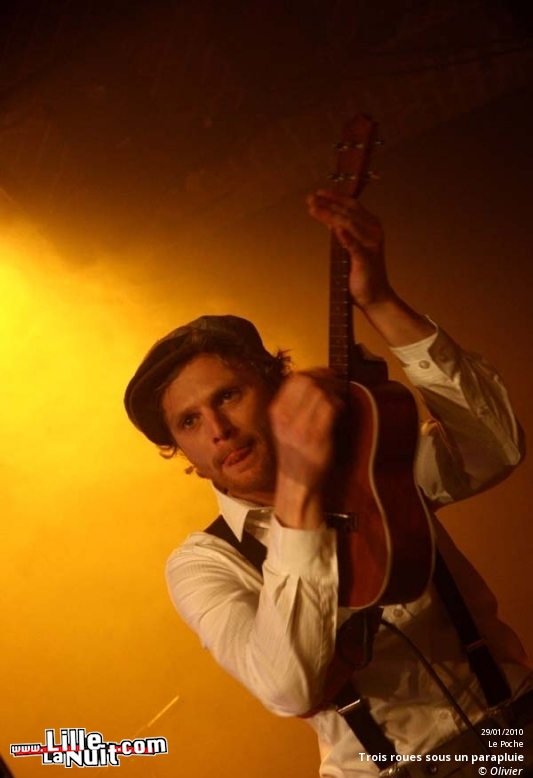 Trois roues sous un parapluie & Zaza Fournier au Poche de Béthune en live - photo n°9