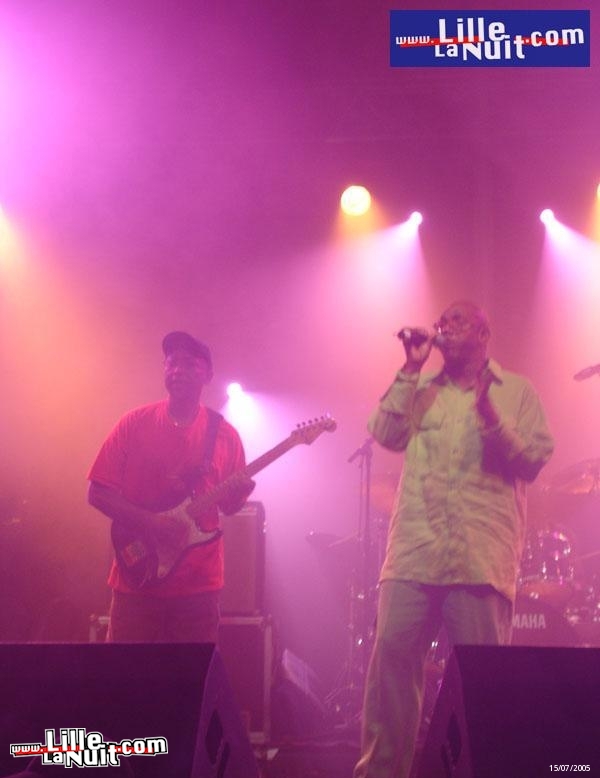 Festival de Dour 2005 – Jour 2 en live - photo n°10