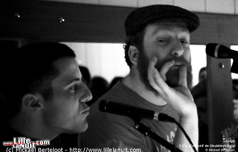 C.U.L. (Collectif de Ukulélés Lillois) au Café Diskaire en live - photo n°8