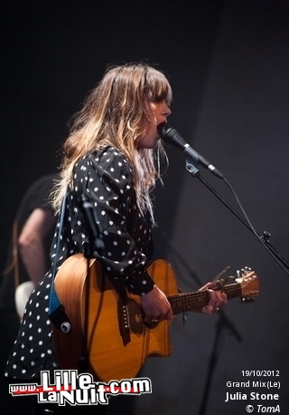 Julia Stone + Paul Thomas Saunders au Grand Mix en live - photo n°25