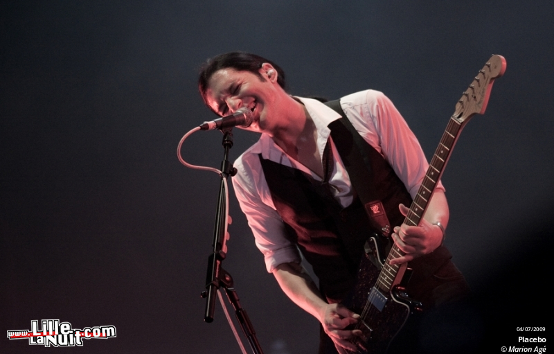 Expatriate, Ghinzu, Gossip, Bloc Party, Kaiser Chiefs, Placebo, Crookers au Main Square Festival en live - photo n°2