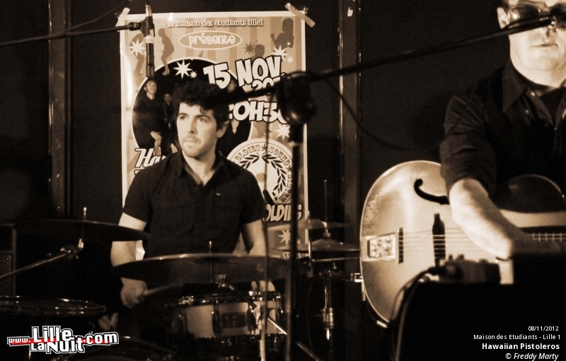 Hawaiian Pistoleros + Precious Oldies à la Maison des Etudiants de Lille 1 en live - photo n°3