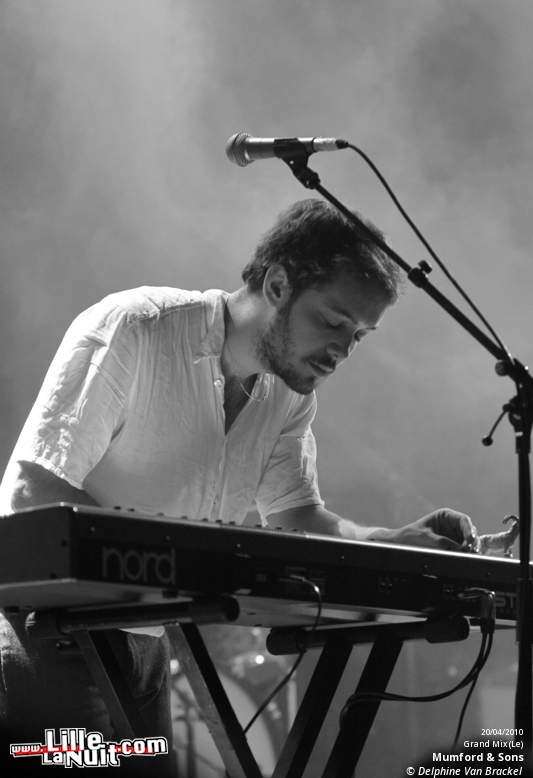 Les Nuits Secrètes 2012 – jour 2 : dEUS, Camille, etc. en live - photo n°6