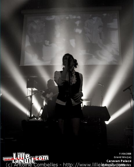 Caravan Palace et Hollie Smith au Grand Mix en live - photo n°14