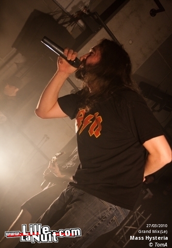 AqME + Mass Hysteria au Grand Mix en live - photo n°22
