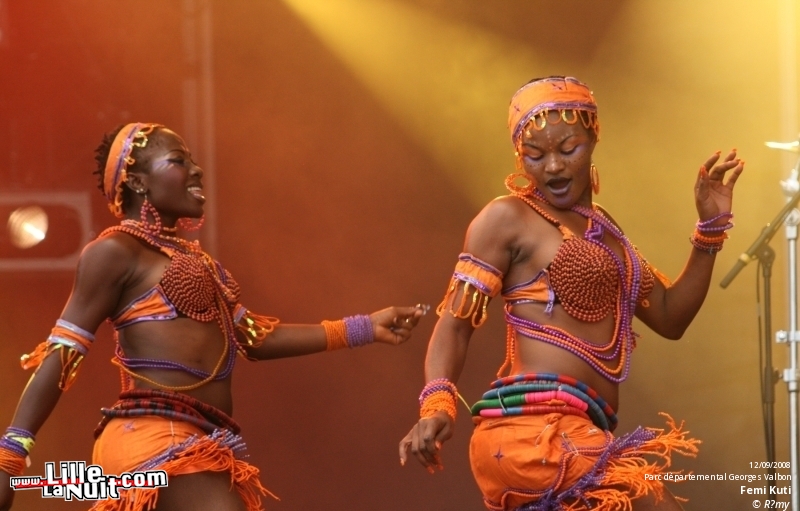 Le Festival des Inrocks – Passion Pit, Florence & The Machine, Lissy Trullie, Two Door Cinema Club en live - photo n°30