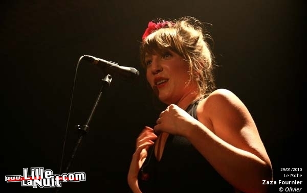 Trois roues sous un parapluie & Zaza Fournier au Poche de Béthune en live - photo n°2