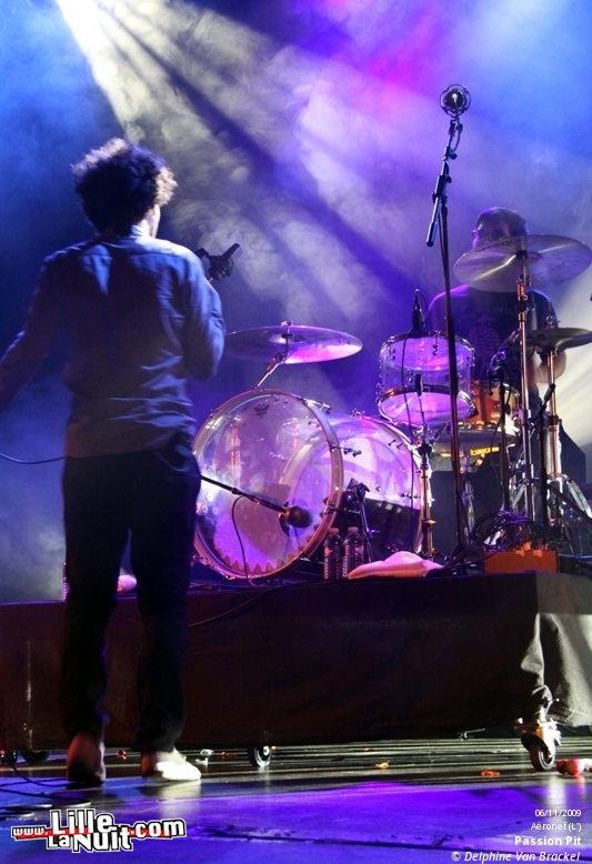 Le Festival des Inrocks – Passion Pit, Florence & The Machine, Lissy Trullie, Two Door Cinema Club en live - photo n°5