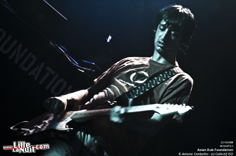 Asian Dub Foundation + Voicst en live - photo n°14