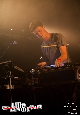 Suuns + PVT + Valleys au Grand Mix en live - photo n°32