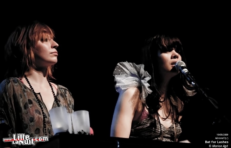 Bat for Lashes & David Walters à l’Aéronef en live - photo n°24