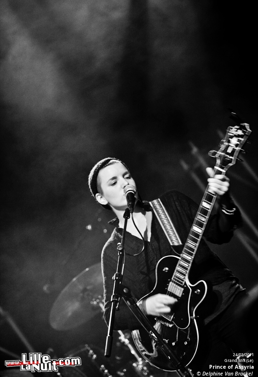 Joan As Police Woman + The Prince Of Assyria au Grand Mix en live - photo n°38