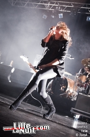 Izia + Blackfeet Revolution à l’Aéronef en live - photo n°7