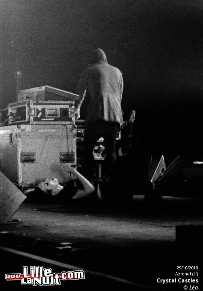 Crystal Castles + Beat Torrent + Slagsmâlsklubben en live - photo n°24