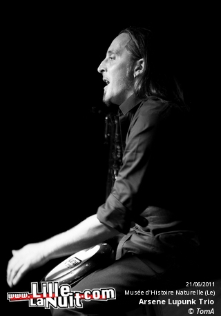 Fête de la musique 2011 au Musée d’histoire naturelle de Lille – Delbi, Aristide & Jean Zegares, Arsene Lupunk Trio en live - photo n°20