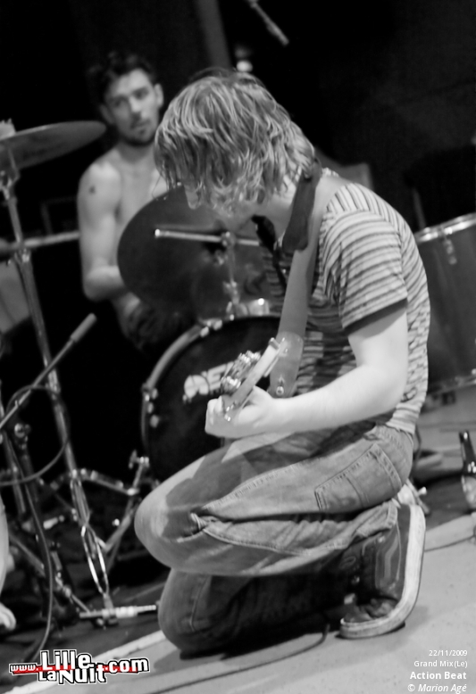 A place to bury strangers & Action Beat au Grand Mix en live - photo n°22