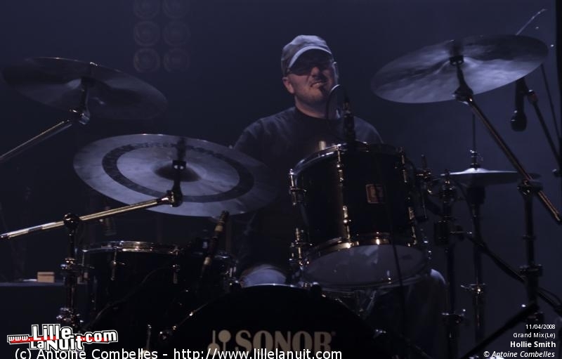 Caravan Palace et Hollie Smith au Grand Mix en live - photo n°5