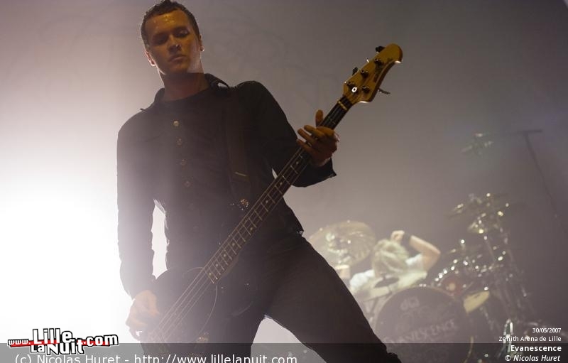 Evanescence & Mass Hysteria au Zénith en live - photo n°2
