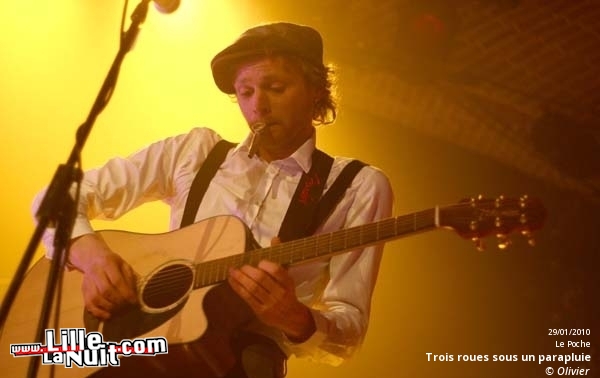 Trois roues sous un parapluie & Zaza Fournier au Poche de Béthune en live - photo n°23