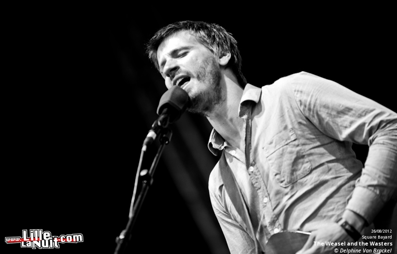 Le Cabaret Vert 2012 – jour 4 : Charlie Winston, The Weasel and the Wasters, Caravan Palace, etc. en live - photo n°4